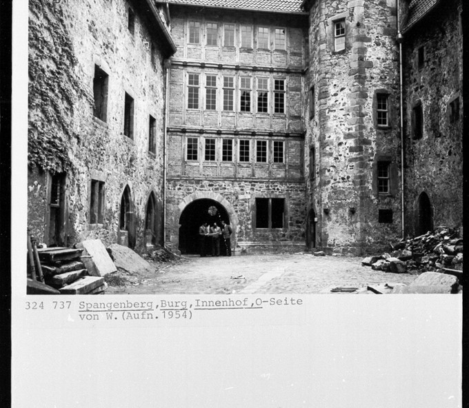 Schloss Spangenberg Fachwerk Ostseite 1954